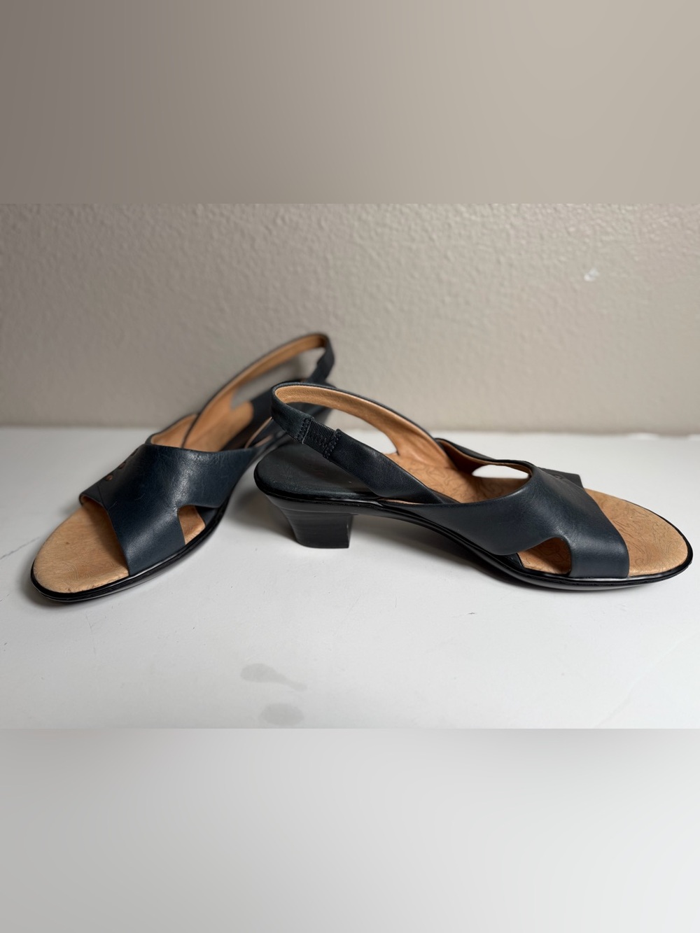 Sofft~Comfort~Navy~Leather~Peep Toe~Slingback~Block Heel~Pump~Sandal~Size 8.5